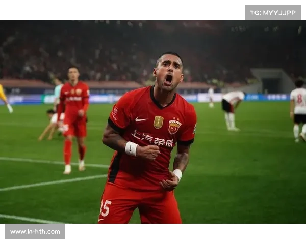 海港4-3力克青岛西海岸 莱昂纳多吕文君双双建功助队取胜 海港4-3力克青岛西海岸 莱昂纳多吕文君双双建功助队取胜